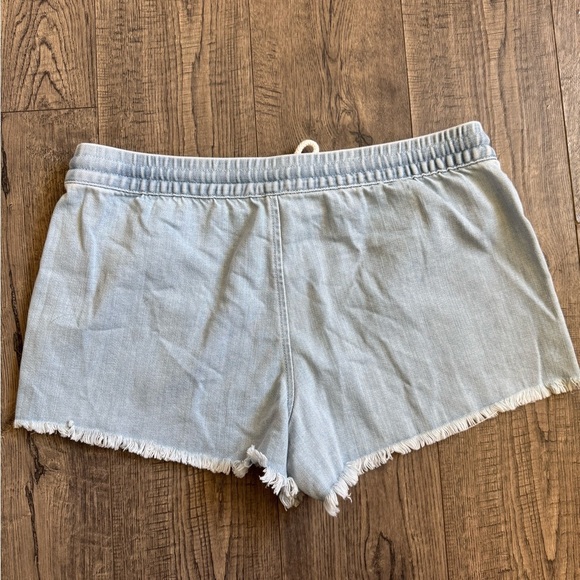 Aerie Chambray Shorts- Medium - Picture 4 of 4